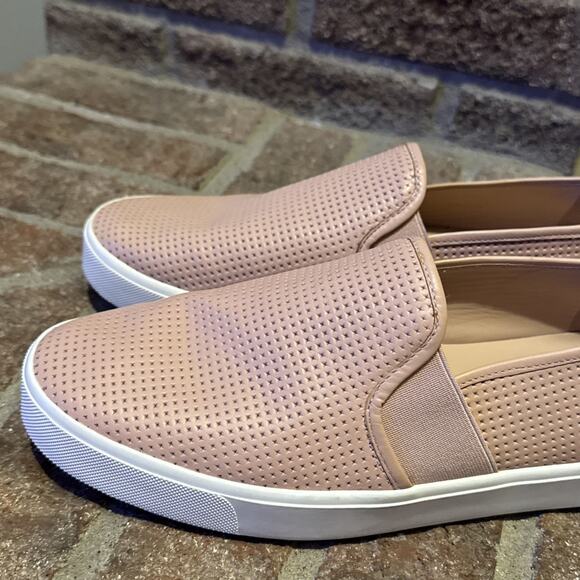 VINCE Blair 5 Perforated Slip-On Sneakers pink women’s size 9M/ 39EU - Picture 13 of 16